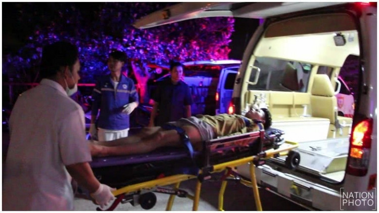 หนุ่มร้อยเอ็ด น้อยใจแฟนสาวใช้มีดแทงตัวเองเจ็บสาหัส