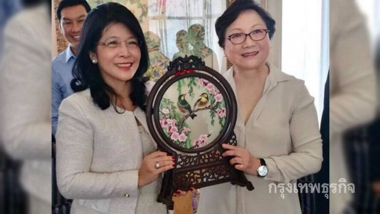 แน่นแฟ้น!! 'หญิงหน่อย'เข้าพบลูกสาว'เติ้งเสี่ยวผิง'