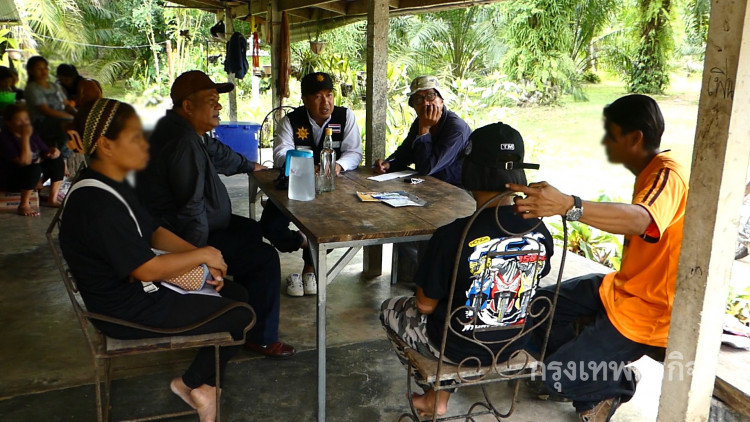 ด.ญ.ชั้น ม.1 ถูกเพื่อนทำร้าย-ถอดเสื้อยกทรง ถ่ายคลิปประจาน