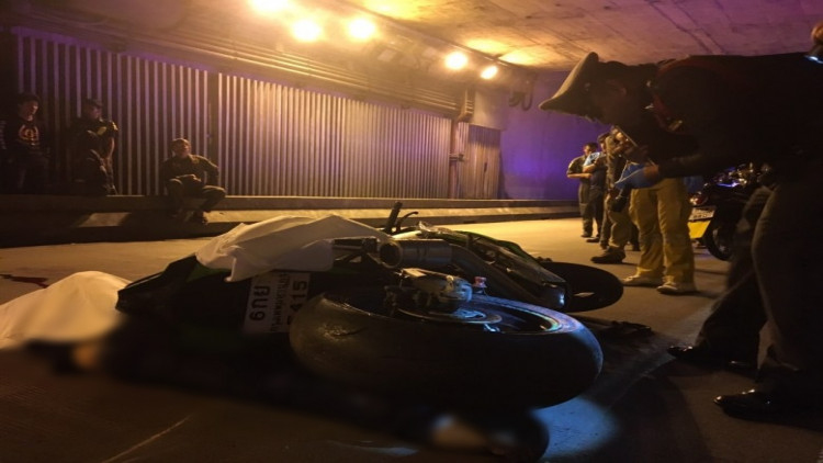 หนุ่ม-สาวซิ่งบิ๊กไบท์นินจา ชนกำเเพงอุโมงบางบัวดับ2ศพ