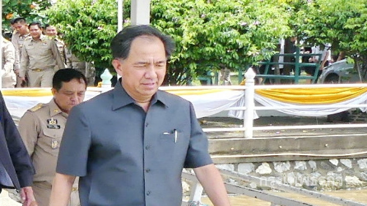 ปลัดมหาดไทยลงพื้นที่น้ำท่วมนครพนม ธารน้ำใจช่วยผู้ประสบภัย