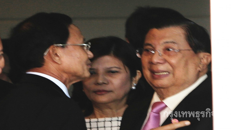 'พล.อ.ชวลิต' พร้อมไปศาลฎีกา ลุ้นฟังตัดสินคดีสลายพธม.2สค.นี้