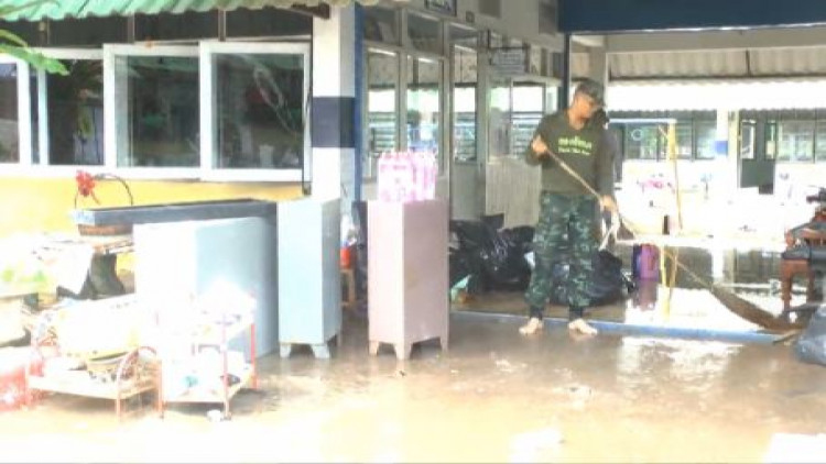 รร.คนตาบอด อ่วม! ย้ายไม่ทัน อุปกรณ์การเรียนเสียหาย