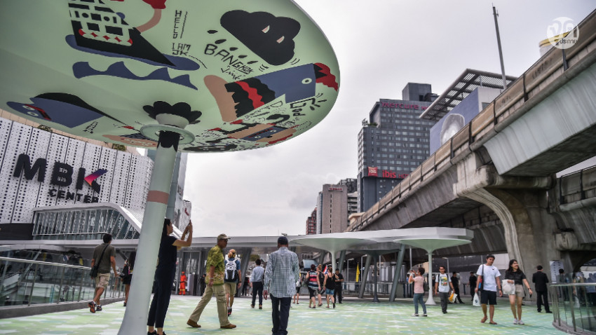 สตรีทอาร์ตบนลานลอยฟ้า