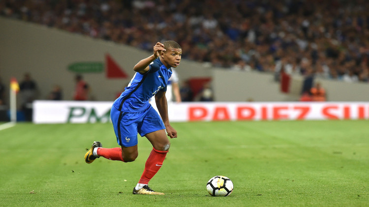   "เอ็มบัปเป้"เผยยังรักแฟนโมนาโกเหมือนเดิมแม้ย้ายทีม