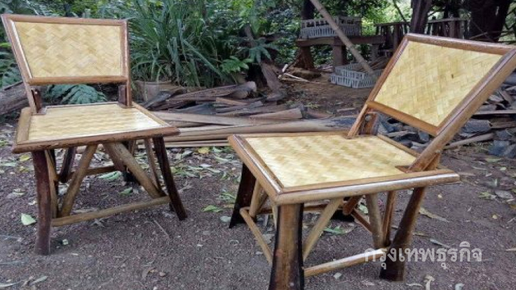 ไอเดียเจ๋ง! เฟอร์นิเจอร์จากกาบต้นตาลทำเงินเดือนละ 3-4 หมื่น