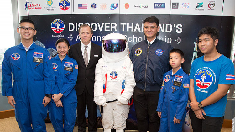 ทูตสหรัฐสนับสนุนทุนปั้นว่าที่นักบินอวกาศไทย