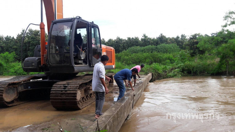ฝนถล่มวังชิ้นหลายชม.- เฝ้าระวังจุดเสี่ยงดินสไลด์