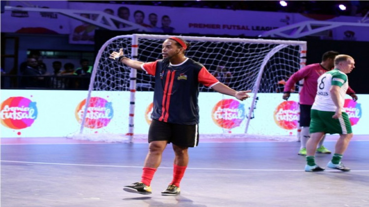 "โรนัลดินโญ"โชว์ฟอร์มยิงแฮตทริกเกมฟุตซอลลีกอินเดีย (มีคลิป)