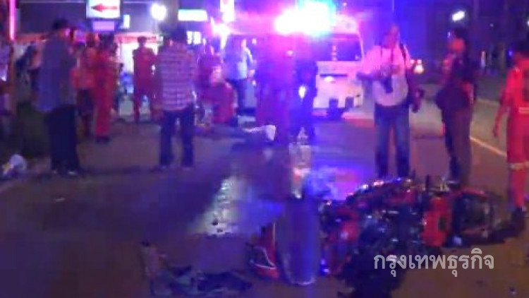 ซิ่งบิ๊กไบค์หลุดโค้งชนเสาไฟฟ้า หนุ่มดับแฟนสาวสาหัส