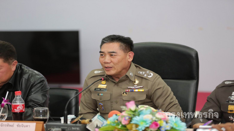 'ผบ.ตร.' ปัดตอบ 'ยิ่งลักษณ์' ซุกดูไบ