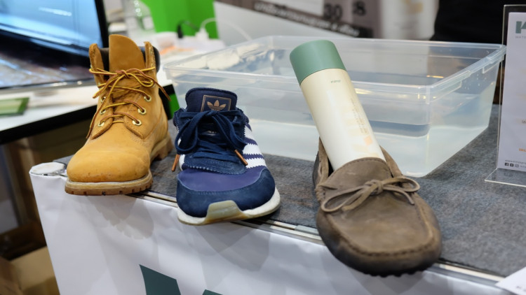 รองเท้านาโน ไม่กลัวน้ำ-ปลอดกลิ่น