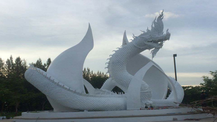  บวงสรวง 'พญานาคเผือก' แลนด์แห่งมาร์คใหม่เมืองสกล