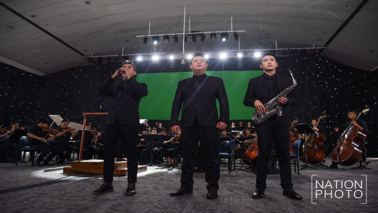 'พระผู้เสด็จสวรรคาลัย' บทเพลงแห่งความภักดีโดย3ศิลปินรุ่นครู