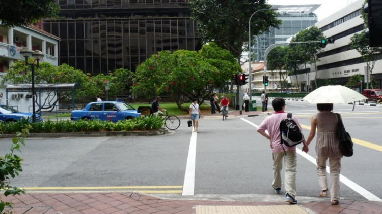 สิงคโปร์ออกกฎเหล็กห้ามใช้รถใหม่ปีหน้า