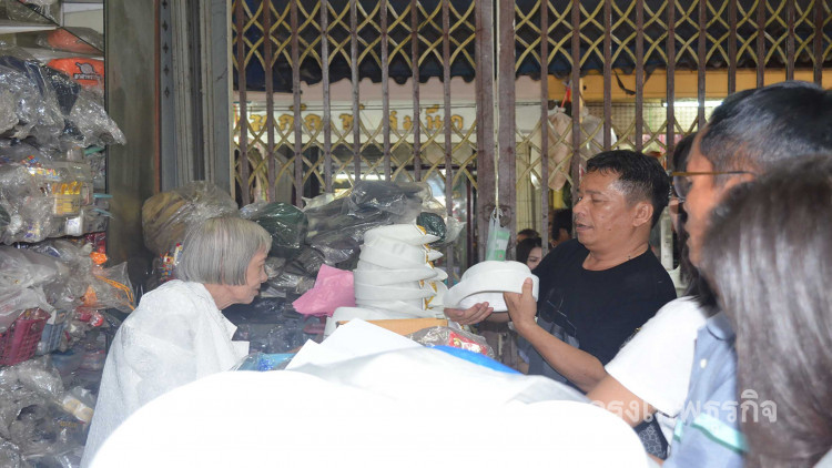 'หมวกขาวราชการ' กรุงเก่าขาดตลาด