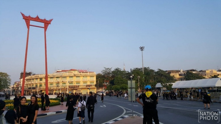 กทม.คงพระเมรุมาศจำลองไว้ถึง 2 พ.ย.