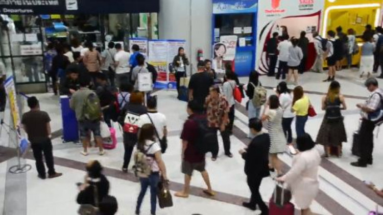 สนามบินอุบลวุ่น! อากาศแปรปรวนเครื่องลงไม่ได้