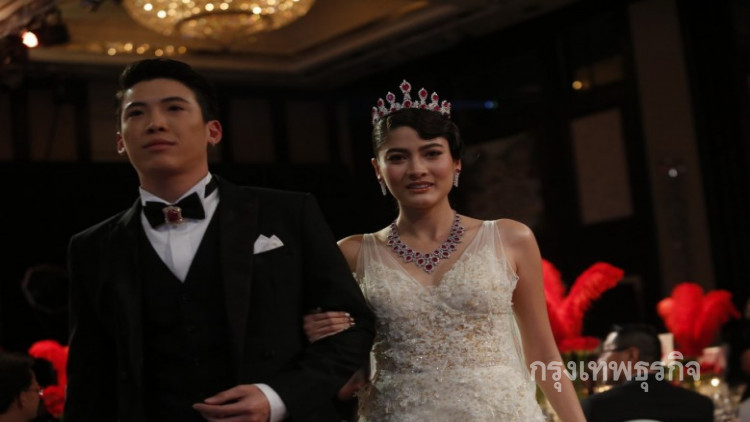 'ป็อก'เซอร์ไพรส์'มาร์กี้'สวมแหวนทับทิมสยามประเมินค่าไม่ได้