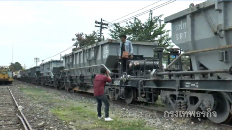 สถานีรถไฟโคราช จุดถ่ายรูปแนววินเทจแห่งใหม่หน้าหนาว