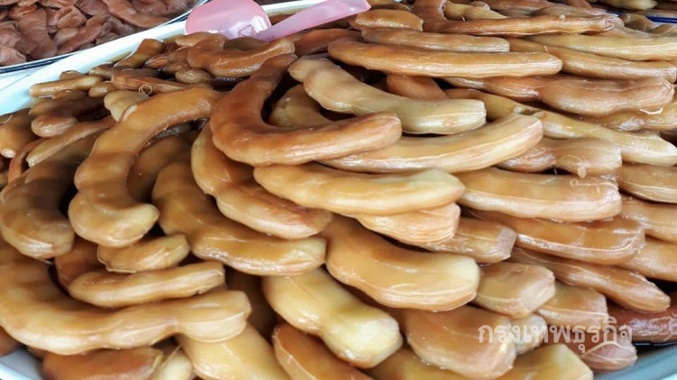 ชาวนาอุบลฯ พลิกวิฤติแช่อิ่มมะขามยักษ์ขาย ทำรายได้งาม