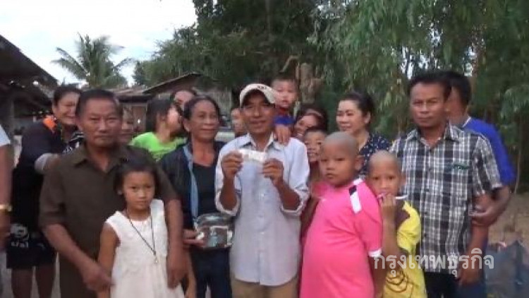 เฮ! ลุงวัย 58 รับจ้างได้เงินวันละ 200 ถูกหวย 6 ล้าน