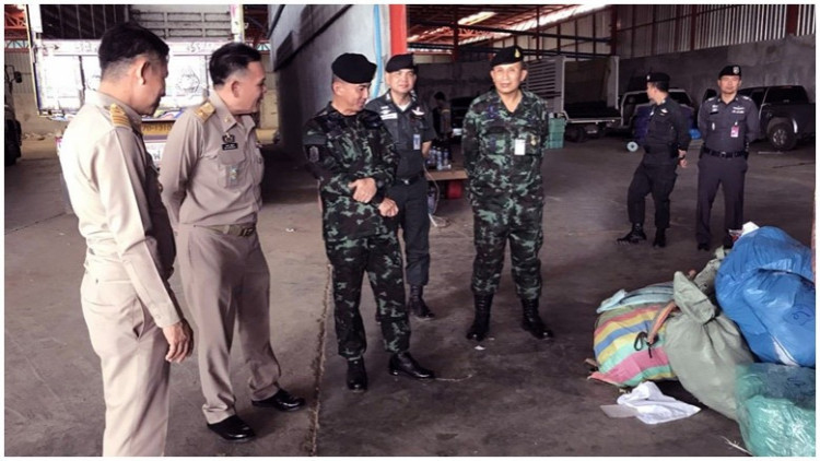 ทหารสกัดจับเขมรแบกสินค้าหนีภาษีซุกไทย