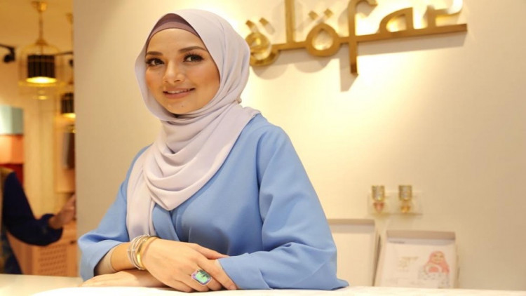 แอร์เอเชียตั้งนางแบบดัง“นีโลฟา นูร์”นั่งบอร์ดบริหาร