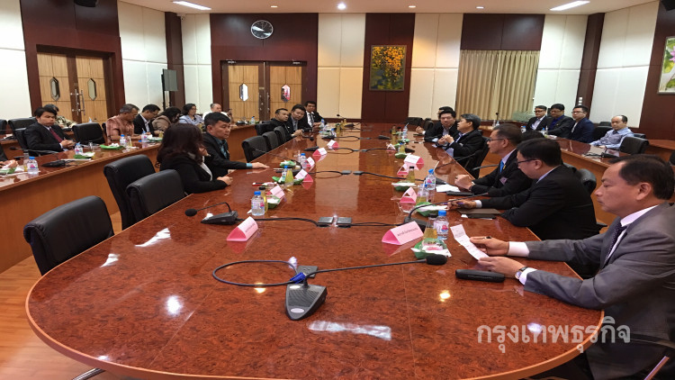 หอฯอีสานหารือแผนพัฒนาศก. ดันสร้างทางรถไฟ-เขื่อน-ถนนเลียบโขง