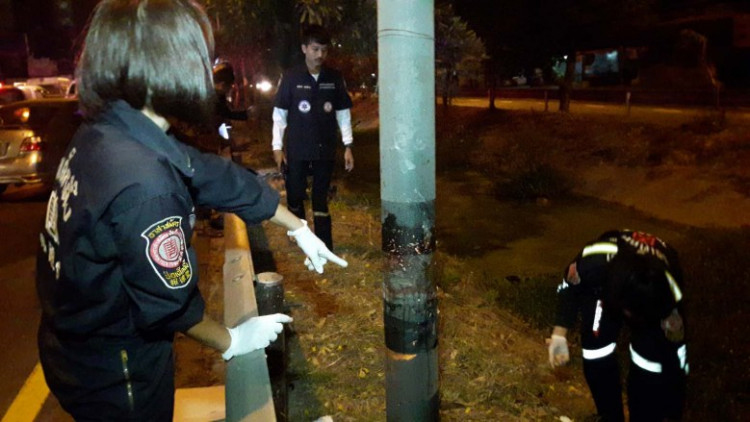 ซิ่งบิ๊กไบท์ ไปกินบะหมี่ร้านโหน่งชะชะช่า รถล้มดับสยอง