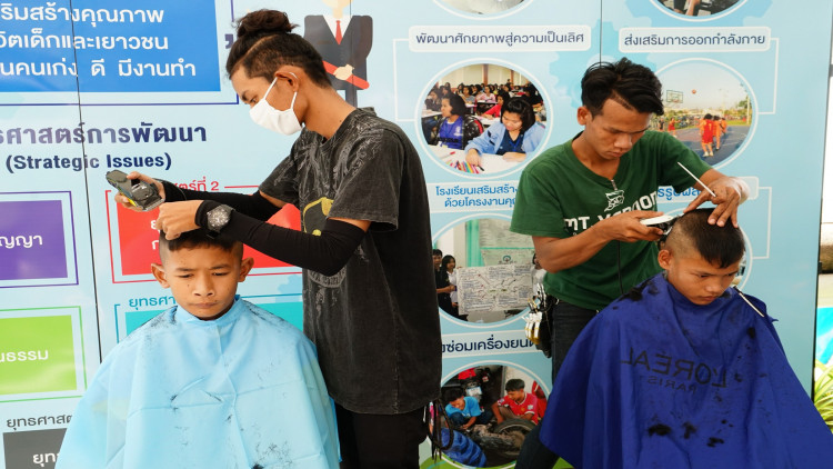 เรียนนอกห้อง ส่อง “งาน” ที่ใช่