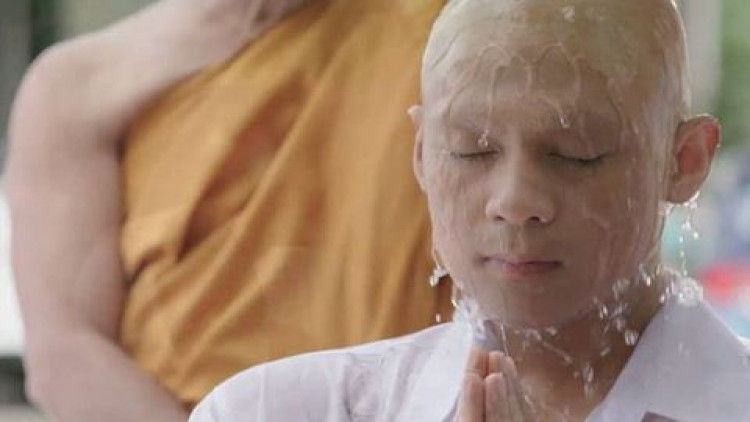 ‘แดน วรเวช’ เข้าพิธีอุปสมบทแล้ว ที่วัดป่าภูทับเบิก