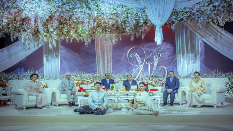 งานวิวาห์แห่งปี 'วรมาศ-รวิ' หรูหราและโรแมนติก