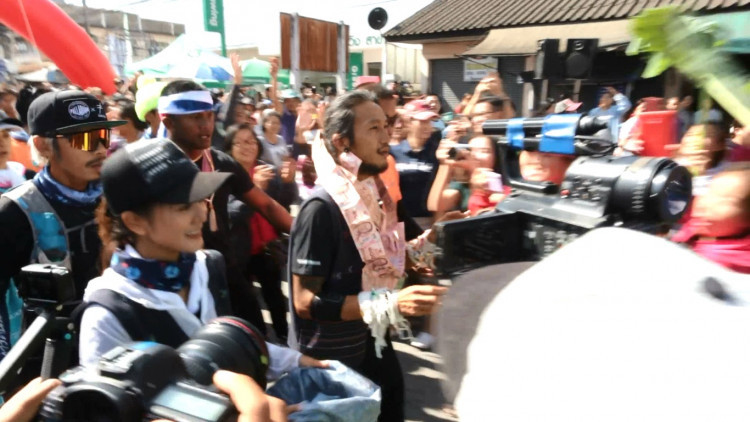 'เศรษฐี-ปชช.เชียงราย' รอมอบ22ล้าน ให้ 'ตูน'