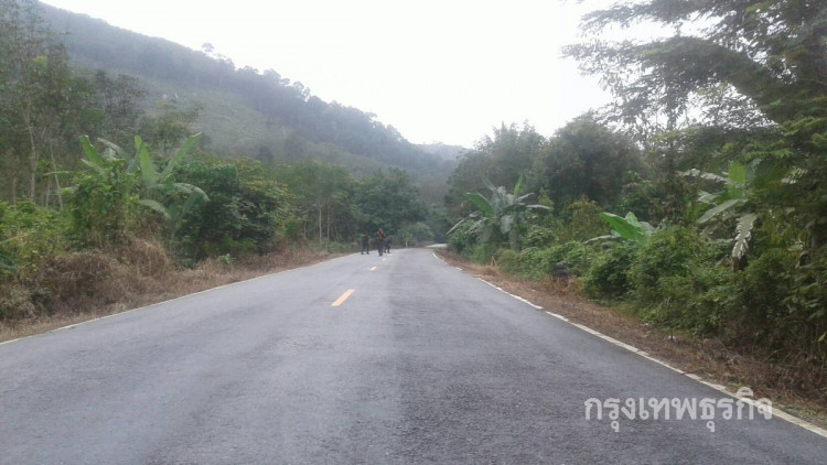 เอ็ม16ยิงถล่มทหารพรานเจ็บ 4 นาย ชาวบ้านโดนลูกหลง