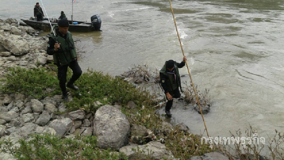 ระทึก! เรือล่มกลางแม่น้ำสาละวิน สูญหาย 3 ราย