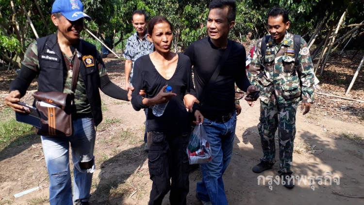 จับแล้ว 'รุจิรา' หลบซ่อนบนต้นลำไย ห่างจากจับ 'อาโมรี' ราว4กม.