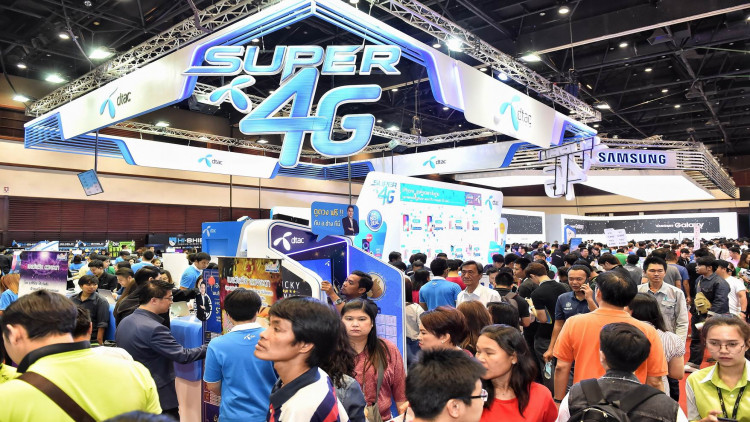 มือถืออัดโปรฯชิง ‘โมบายเอ็กซ์โป’ คาดเงินสะพัด 1,900 ล้านบาท