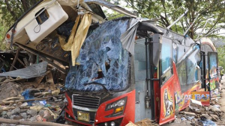 2 แม่ลูก เล่าวินาทีรอดชีวิตจากรถทัวร์มรณะ