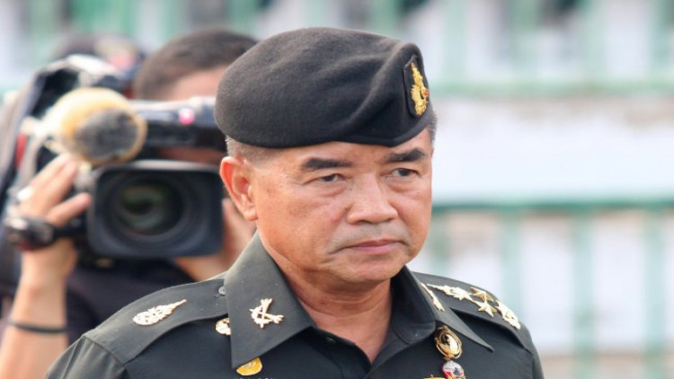 ผบ.ทบ.ติวเข้ม ทหารต้องเป็นกลาง