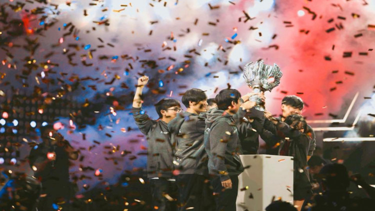 "Bacon"ผงาดคว้าแชมป์RoVProLeagueS1