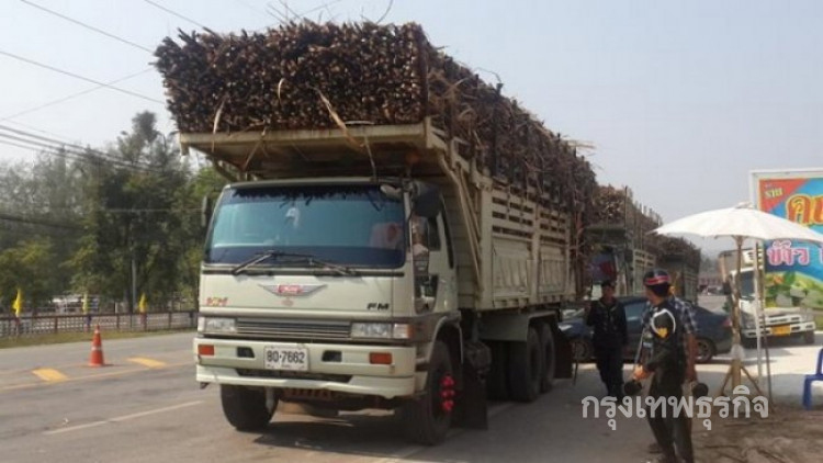 รถบรรทุกขู่ขึ้นค่าขนส่ง 1 พันบาทต่อเที่ยว 