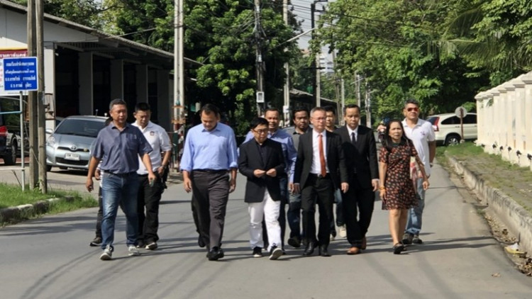 3อดีตแกนนำกปปส.เยี่ยม 'พุทธะอิสระ' ชี้เคยร่วมต่อสู้เพื่อบ้านเมือง