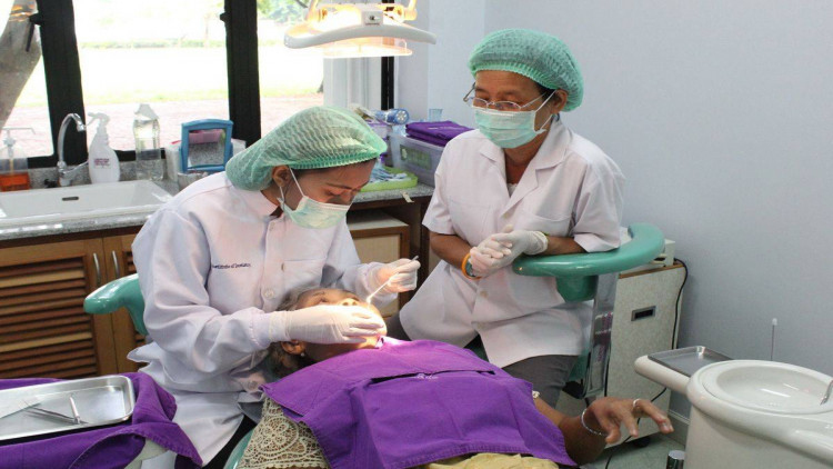  แบคทีเรียทำให้ฟันผุ ไม่ใช่แมงกินฟัน 