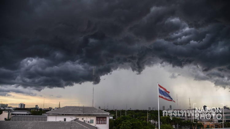 กรมอุตุฯเตือน 'พายุดีเปรสชัน' ฉบับที่ 9