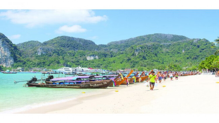 จนท. ลุยจัดระเบียบโรงแรมเถื่อน 'เกาะพีพี'