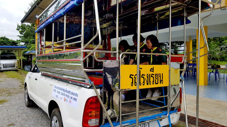 จัดระบบรถรับส่งนร.ต้นแบบ ให้กับโรงเรียนบ้านตาเรือง