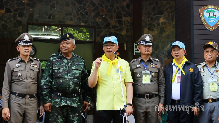 ถ้ำหลวงวุ่น! มีข่าวว่าไฟรั่ว ผู้ว่าฯยืนยันเจ้าหน้าที่ ปภ.เป็นลม