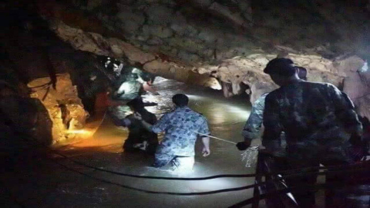 'หน่วยซีล' เผย 13 ชีวิต เอาตัวรอดในถ้ำหลวง