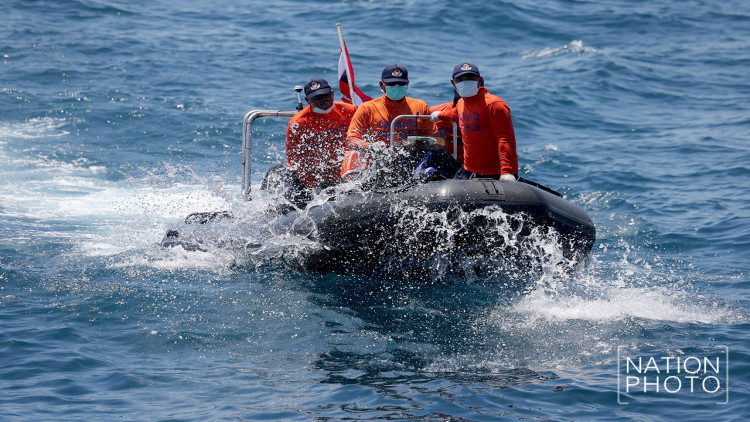 เปิดศูนย์ประสานงาน ช่วย นทท. - ญาติ เหยื่อเรือล่ม